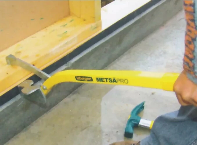 Outil Pour Maison Ossature Bois : Tire-murs à Crochet Metsapro 4 Outil Pour Maison Ossature Bois : Tire-murs à Crochet Metsapro – Image 2