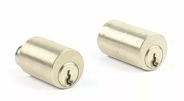 Serrure Multipoint En Applique : Cylindre Rond Pour Série Véga 3 Serrure Multipoint En Applique : Cylindre Rond Pour Série Véga