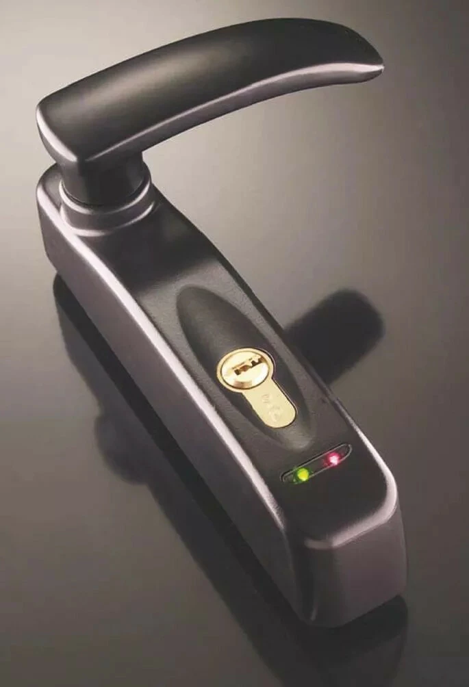 Verrouillage : Trim Tronic 2 3 Verrouillage : Trim Tronic 2