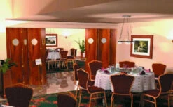 Ferrure Pour Porte Accordéon Et à Panneaux Mantion : Série 600 Sportub - Pour Porte De 30 Kg - Pour Porte Accordéon à Déplacement Droit Sur Profil Tubulaire